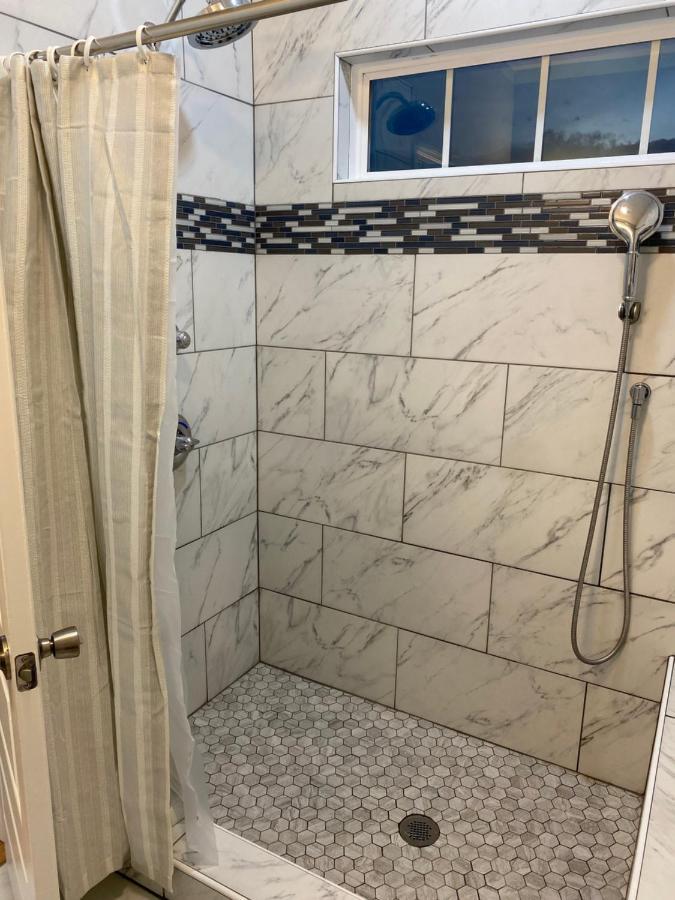 דירות Whitsett La Casa Grande Hosting מראה חיצוני תמונה
