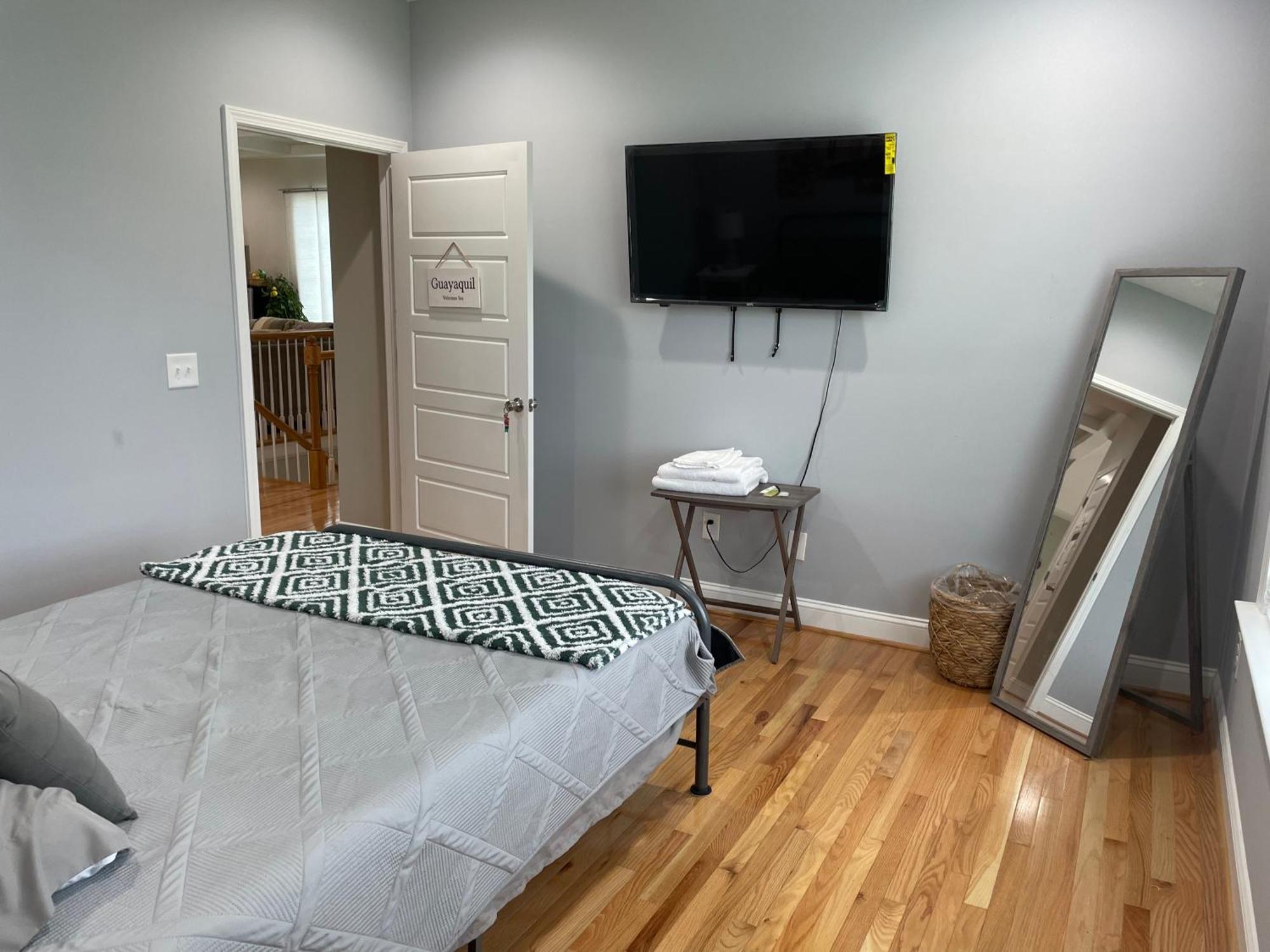 דירות Whitsett La Casa Grande Hosting מראה חיצוני תמונה