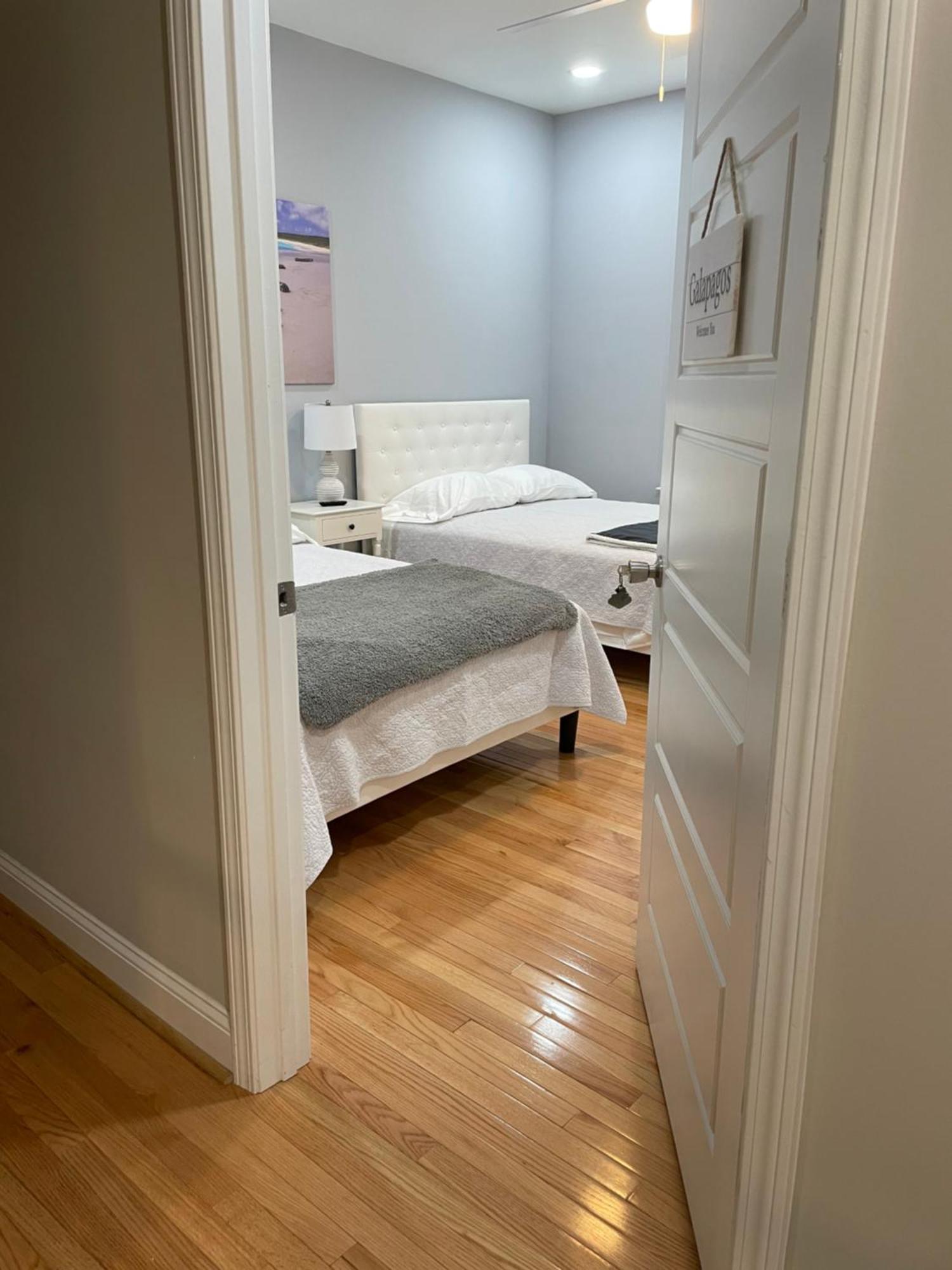 דירות Whitsett La Casa Grande Hosting מראה חיצוני תמונה